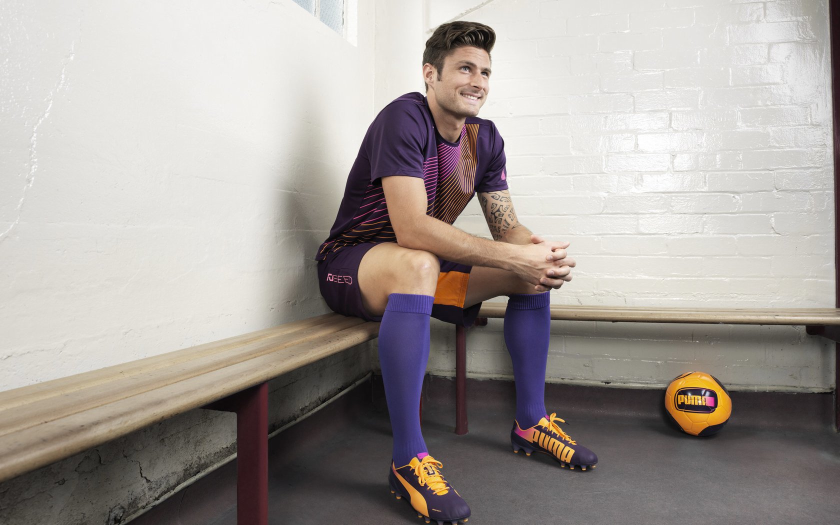 法甲绝美弧线球:足球的艺术之美尽在其中,足球弧线球动作要领